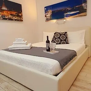 barbara-classy-apartments.sicilyhotelsitaly.net/
